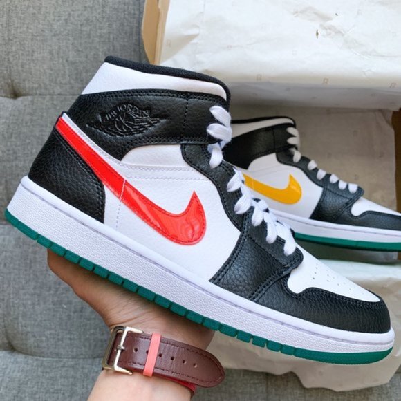 ❤️💛🖤 Nike Air Jordan 1 Mid white red yellow - Picture 1 of 4